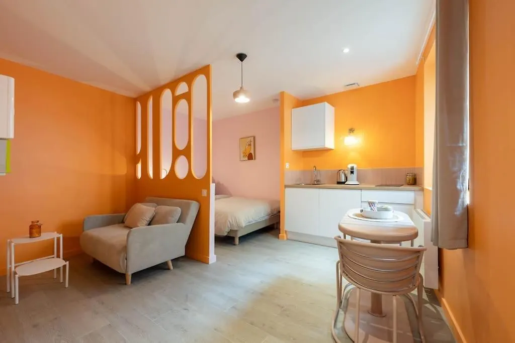 Le Macaron, Studio Coeur Ville Anse Apartment